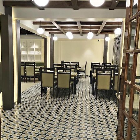 Serenity Taksa Palace Hotel Darjeeling  Exterior photo